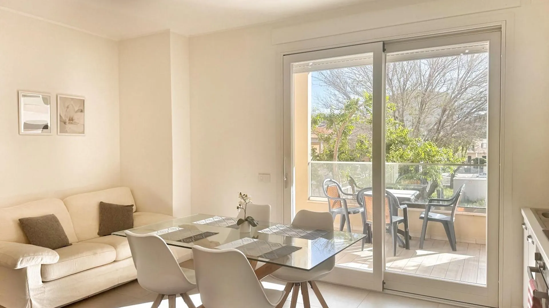 Alghero Charming Apartments Downtown 0*,  Italy
